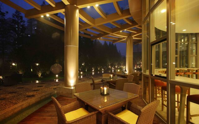 Lotel Hotel