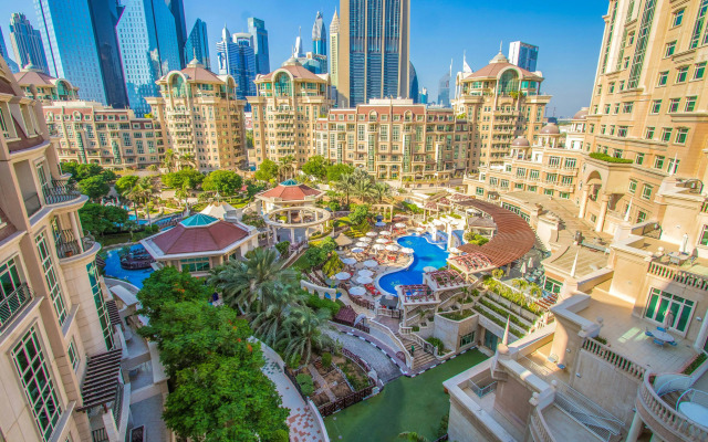 Swissotel Al Murooj Dubai Hotel