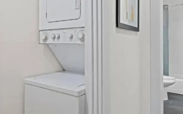 Crescent Furnished Apartments v2