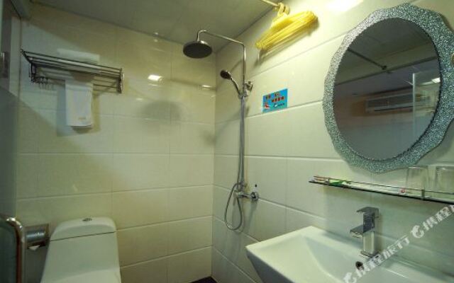 Gonghe Hotel (Nanning Chaoyang Square Subway Station Sanjie Liangxiang)