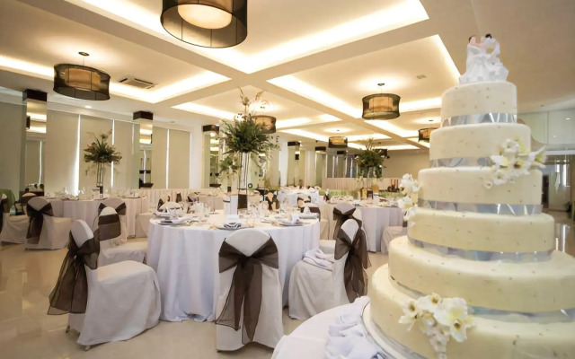 Hotel St Ellis
