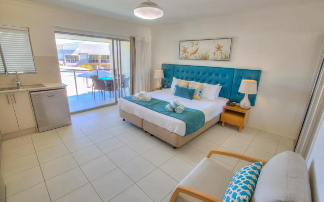 1770 Lagoons Central Apartment Resort
