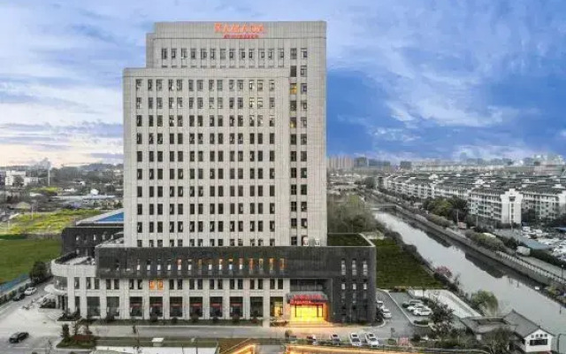 Yangzhou  Ramada Wenchang Pavilion Hotel