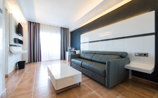 Salles Hotel Marina Portals