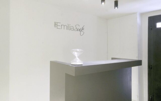 Emilia Suite Design