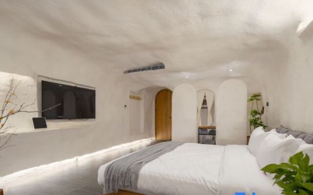 Xiao Zhang's Cultural and Artistic Homestay