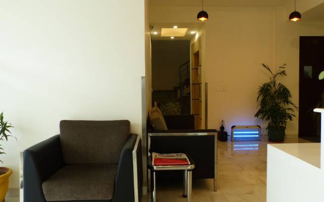 Hotel Sai Village Cyber Park