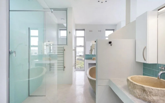 Blueview on Silversand