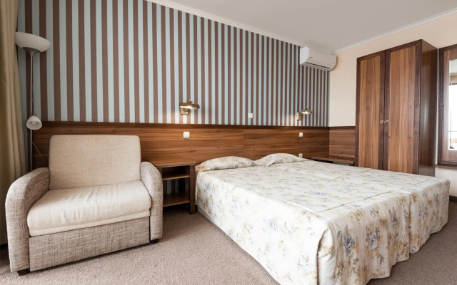 Family Hotel Selena