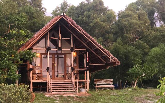 Eco Beach Tent by Billiton