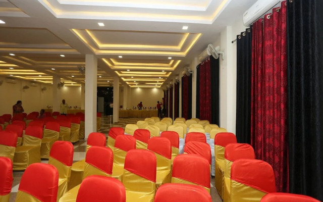 Vista Rooms at Sangam Talkies Road