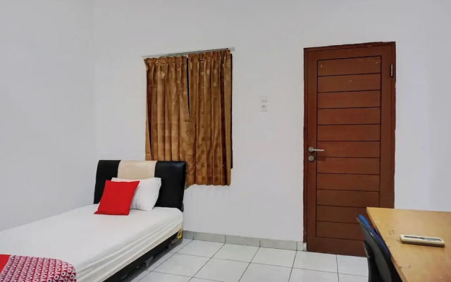 Super OYO Resident- K Syariah