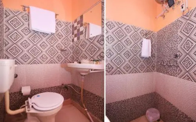 Hotel Comfort by OYO Rooms