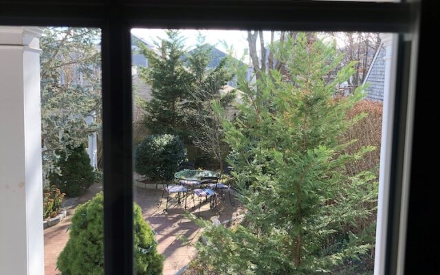 Secret Garden Inn