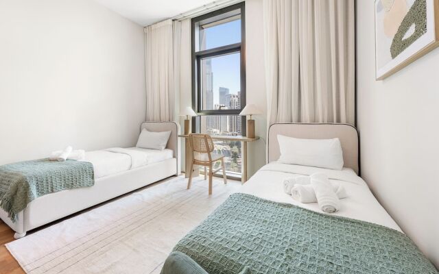 Stayis- Luxurious 2 BR near Burj Khalifa