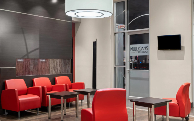 Ramada by Wyndham Saskatoon