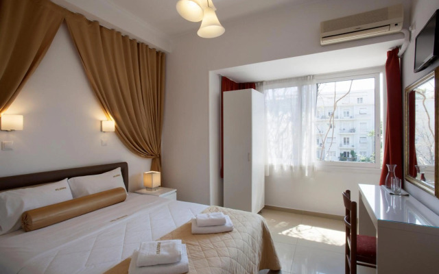 Metropolis Hotel
