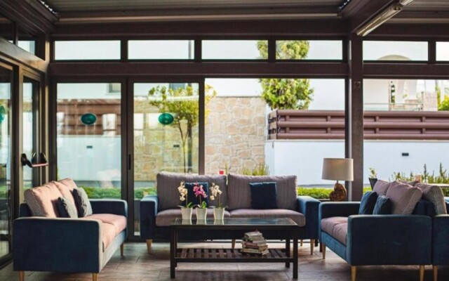 Latchi Escape Hotel and Suites