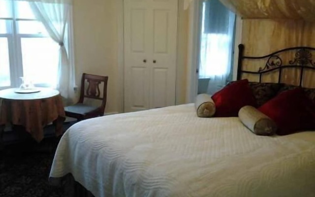 Salmon River Country Inn