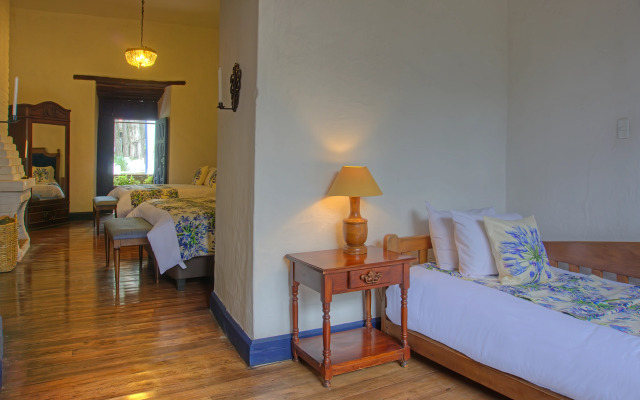Hosteria Hacienda Pinsaqui