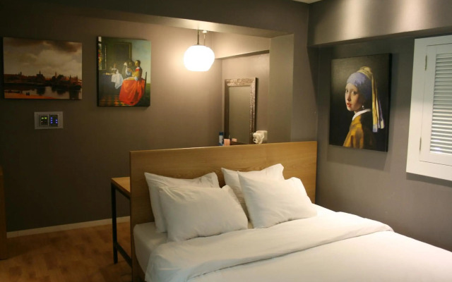 Zip Hotel