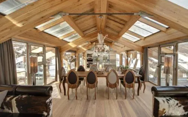 Backstage Hotel Chalet Rooms