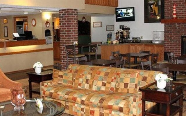 AmericInn by Wyndham Winona