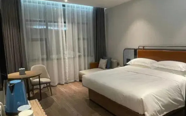 Echarm Hotel (Macheng Square Branch)