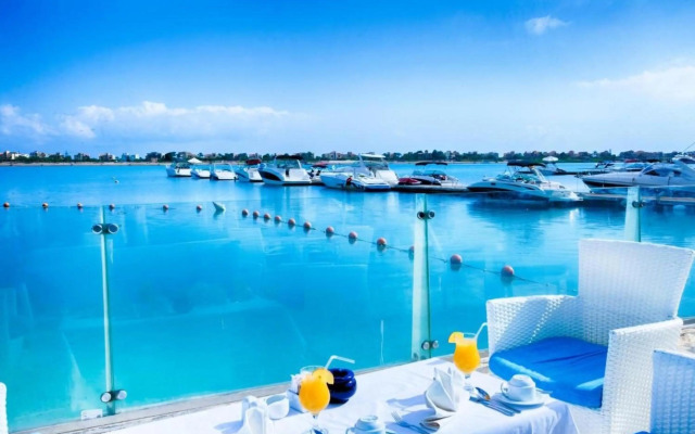 فندق بورتو مارينا - غرفة فندقية بخدمة فندقية