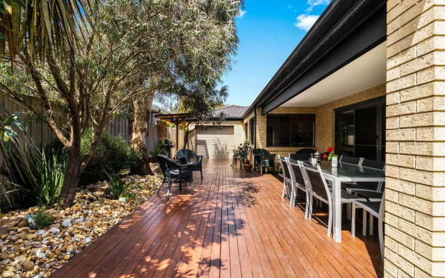 Surfside Getaway In Picturesque Inverloch