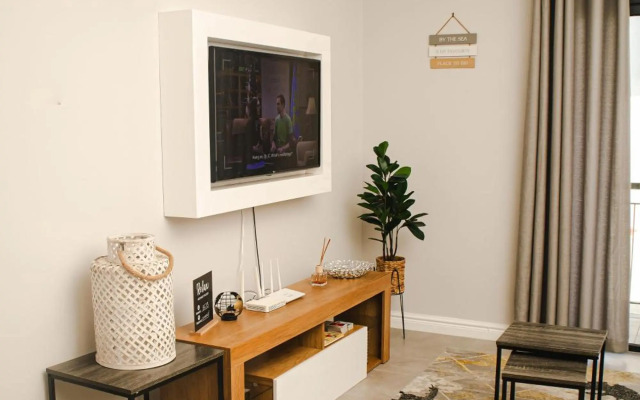 Modern 4 Sleeper Apartment