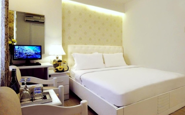 The White Hotel 1