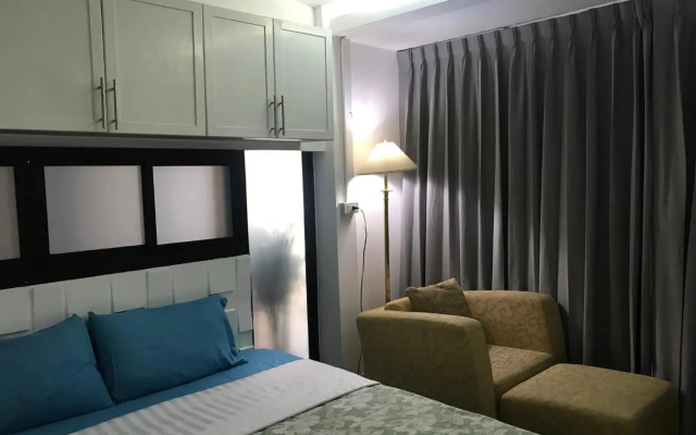 Nine Place Sukhumvit 40 - Hostel