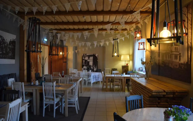 Mooste Manor Guesthouse