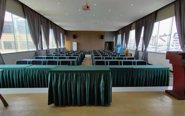 Huangzhicheng Hotel (Kunming Century City Dadu Motian Branch)