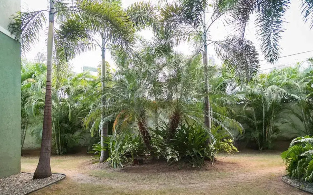 1-bed Smart Access Condo Near Bob Marley Museum