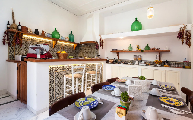 Palazzo Starace Relais