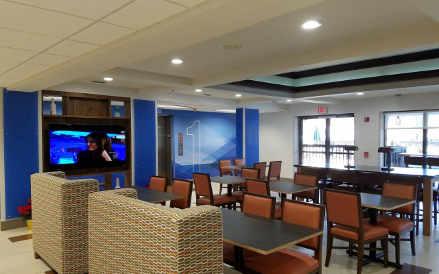 Holiday Inn Express Hotel & Suites Jacksonville - South by IHG