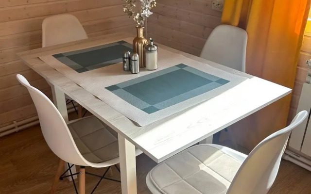 Экко-дом у леса