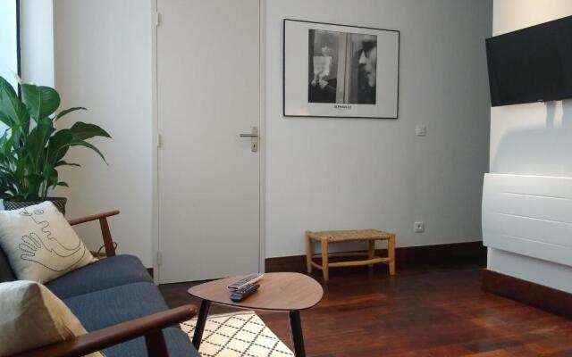 Appartement rénové 2 chambres centre historique