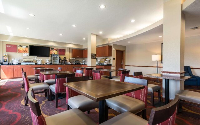Comfort Suites Tampa Airport North