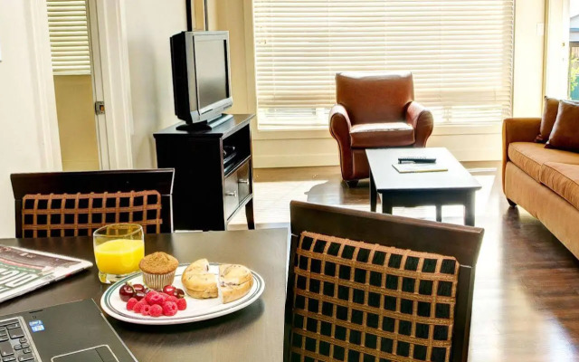 Clearwater Residence Hotel Timberlea