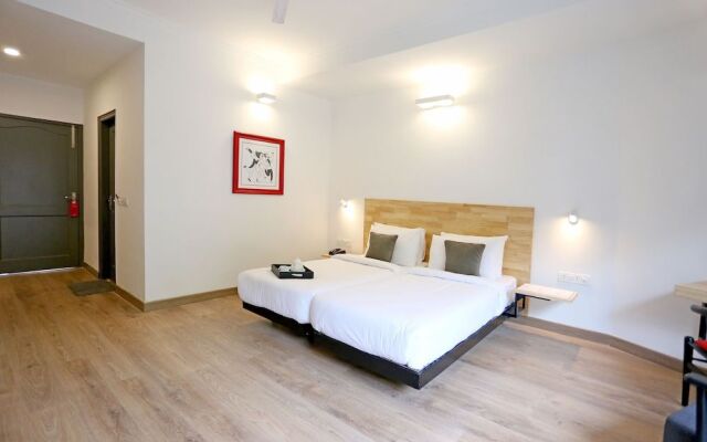 OYO Townhouse 020 Huda Metro South City 1