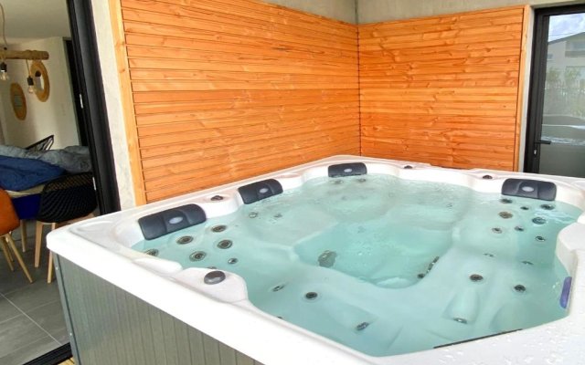 carantec 4 stars house with private jacuzzi and garden for 6 persons