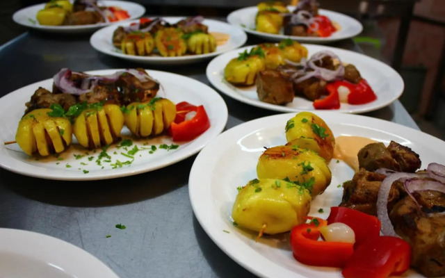"LiAn" Family Hotel & Restaurant