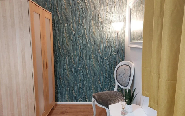 Lovely 2-bed House in the Heart of Woodhouse