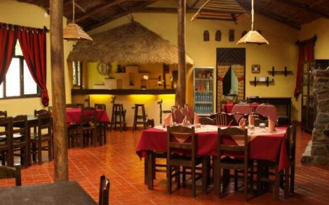 Villa Los Loros Choquequirao Lodge & Tours