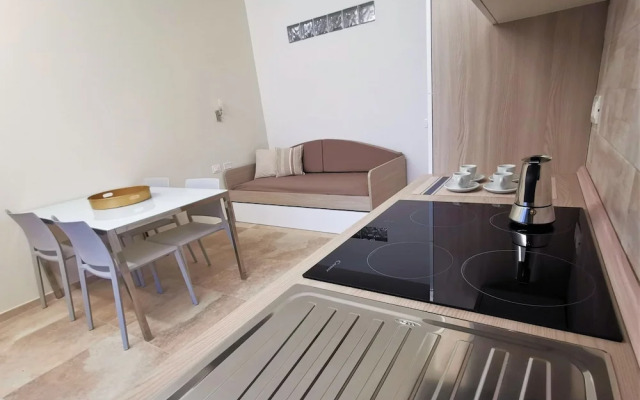 Golden Hotel & Apartments