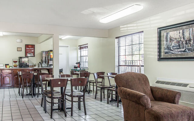 Econo Lodge Brownsville