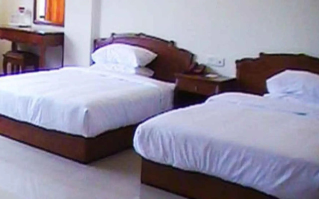 V V Grand Business Hotel